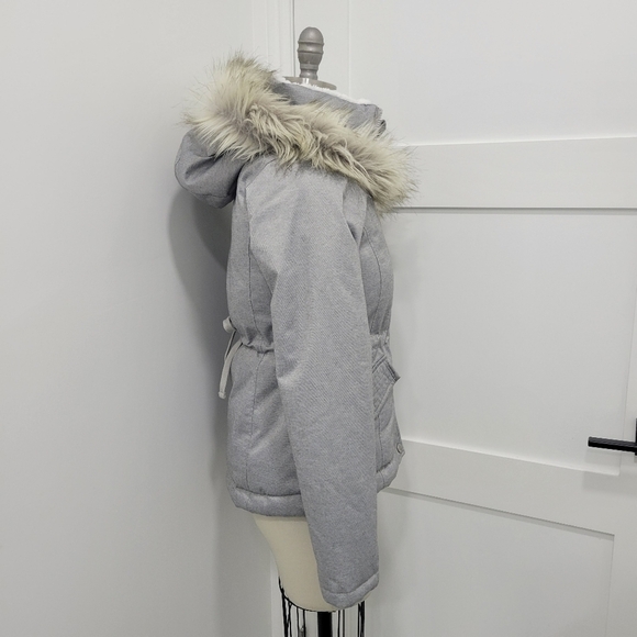 Hollister Ultimate Down Collection Grey Jacket Size XS - Picture 4 of 16